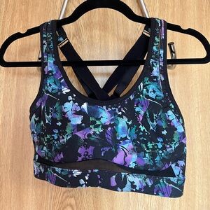 Women’s Fabletics Adjustable Sports Bra | size Medium